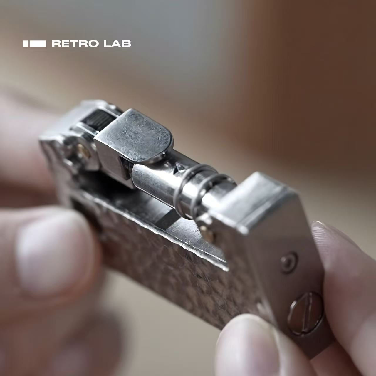 iretrolab Vintage Cast Copper Kerosene Lighter – Textured Mechanical Design