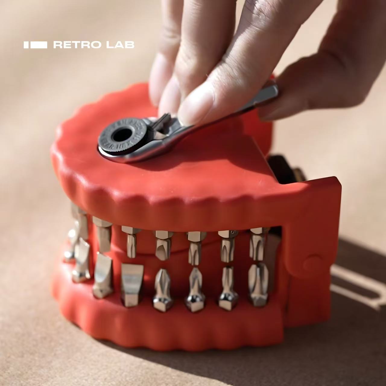 iretrolab 30-in-1 Ratchet Screwdriver Set