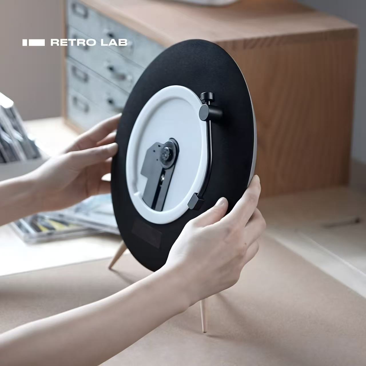 iretrolab Flying Disc CD Player – Bluetooth 5.4 Speaker & Ambient Light
