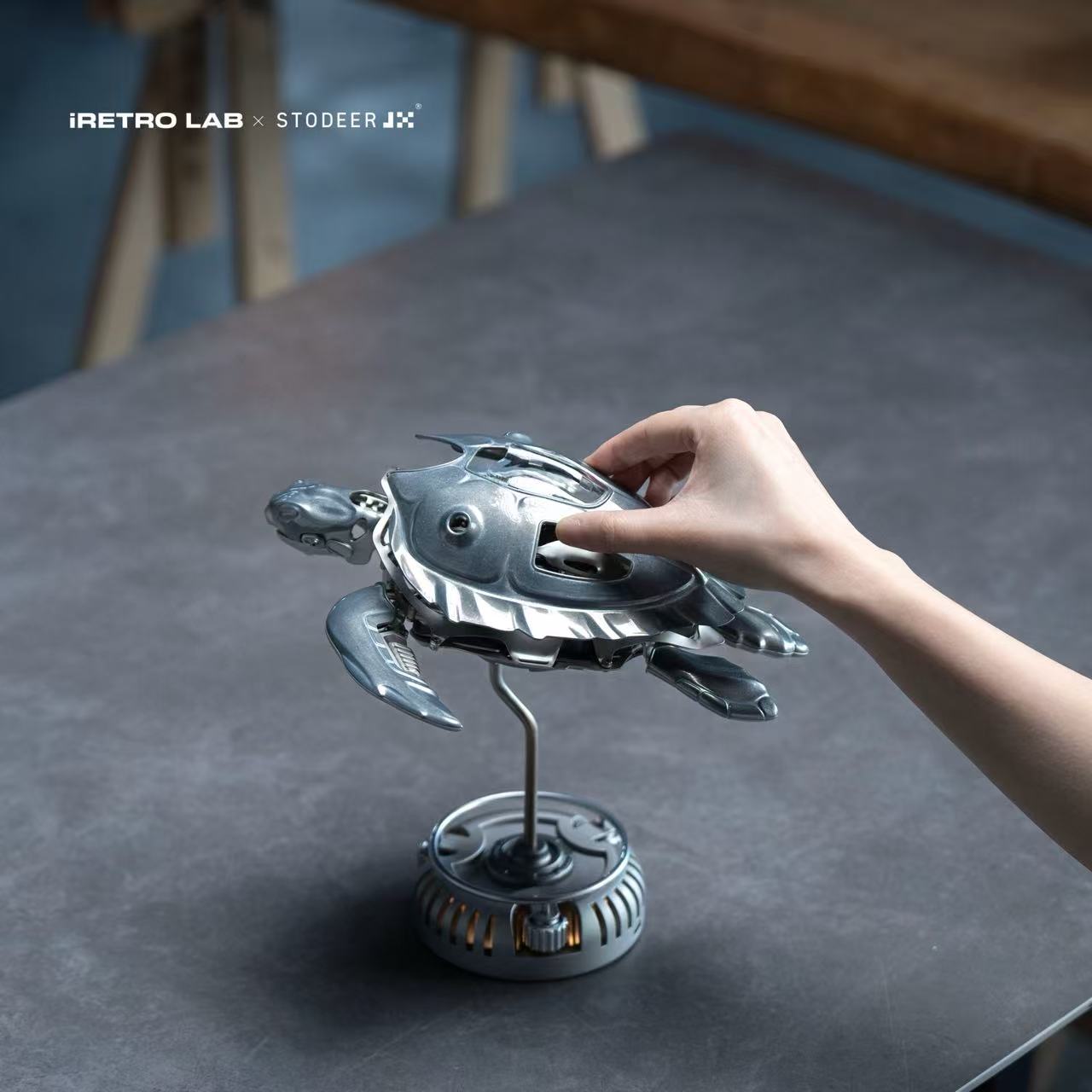 iretrolab CARETTA Mechanical Sea Turtle – Kinetic Metal Art Sculpture