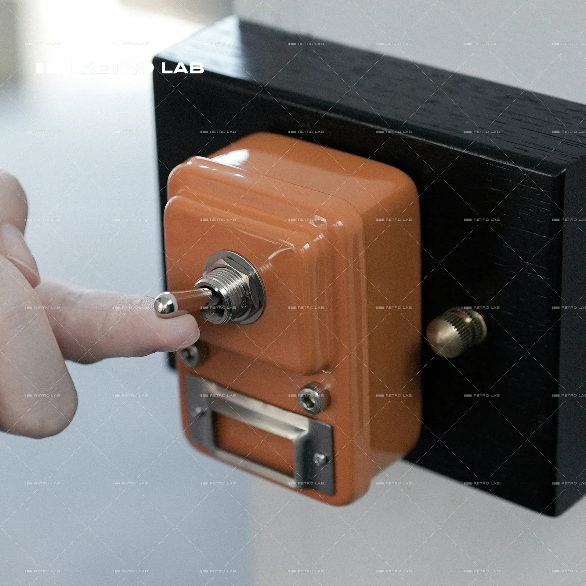 Iretrolab Retro Metal Wall Switch – Industrial Vintage Design with Label Tag