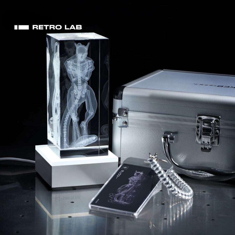 Iretrolab Crystal-Inspired RGB Lamp Base, Smart Metal Stand for Mood Lighting