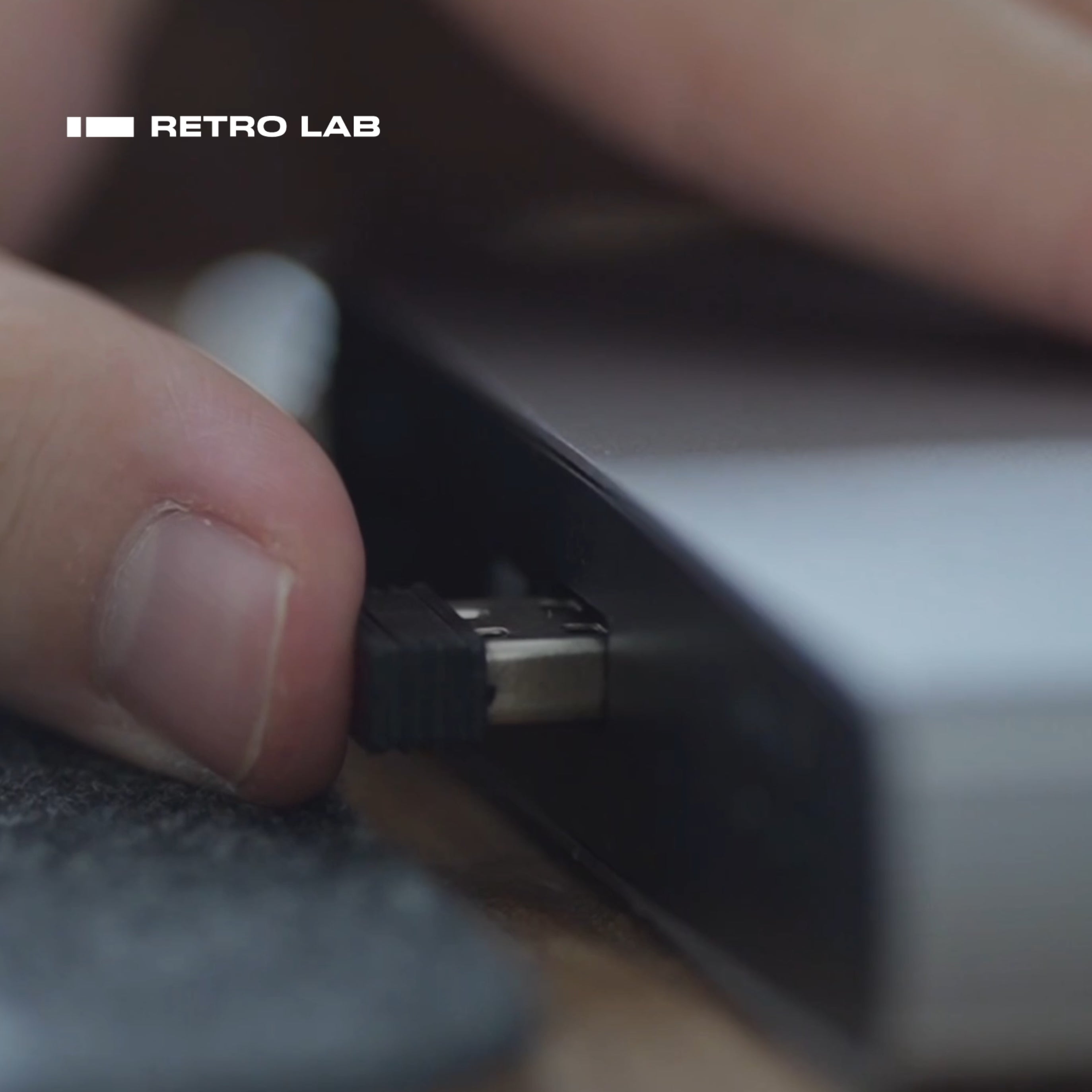 Iretrolab Retro Wireless Mouse – Guitar Pedal Edition