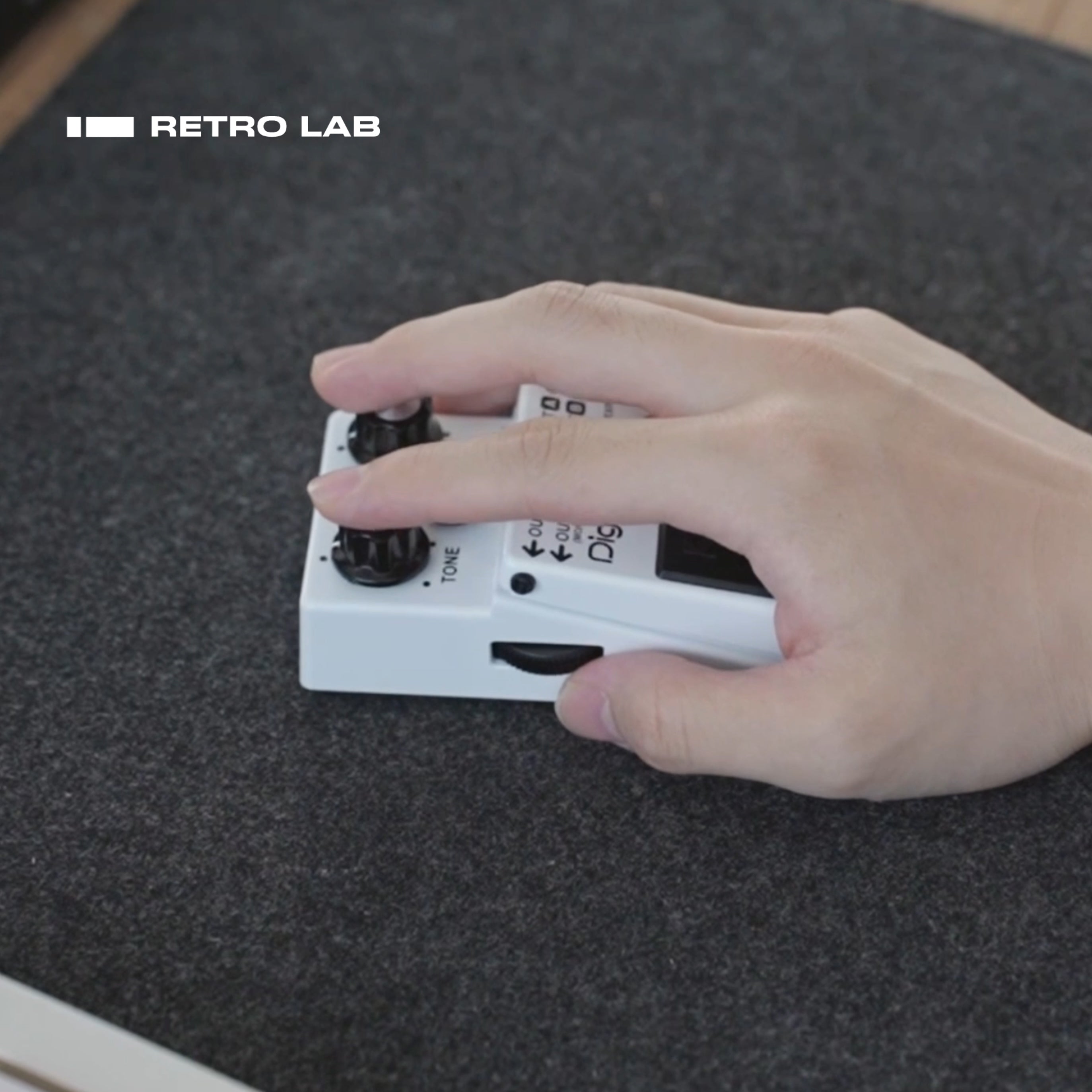 Iretrolab Retro Wireless Mouse – Guitar Pedal Edition