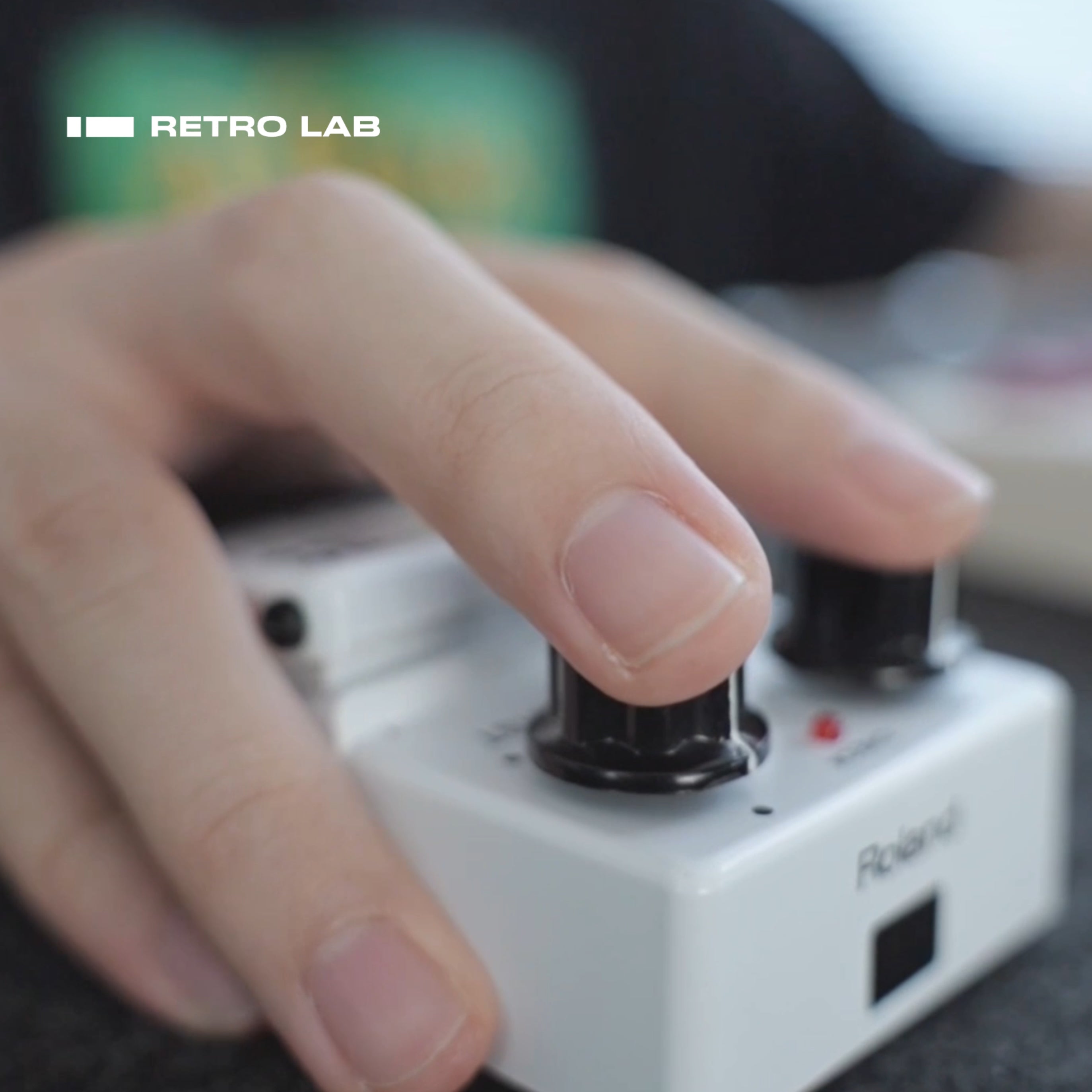 Iretrolab Retro Wireless Mouse – Guitar Pedal Edition