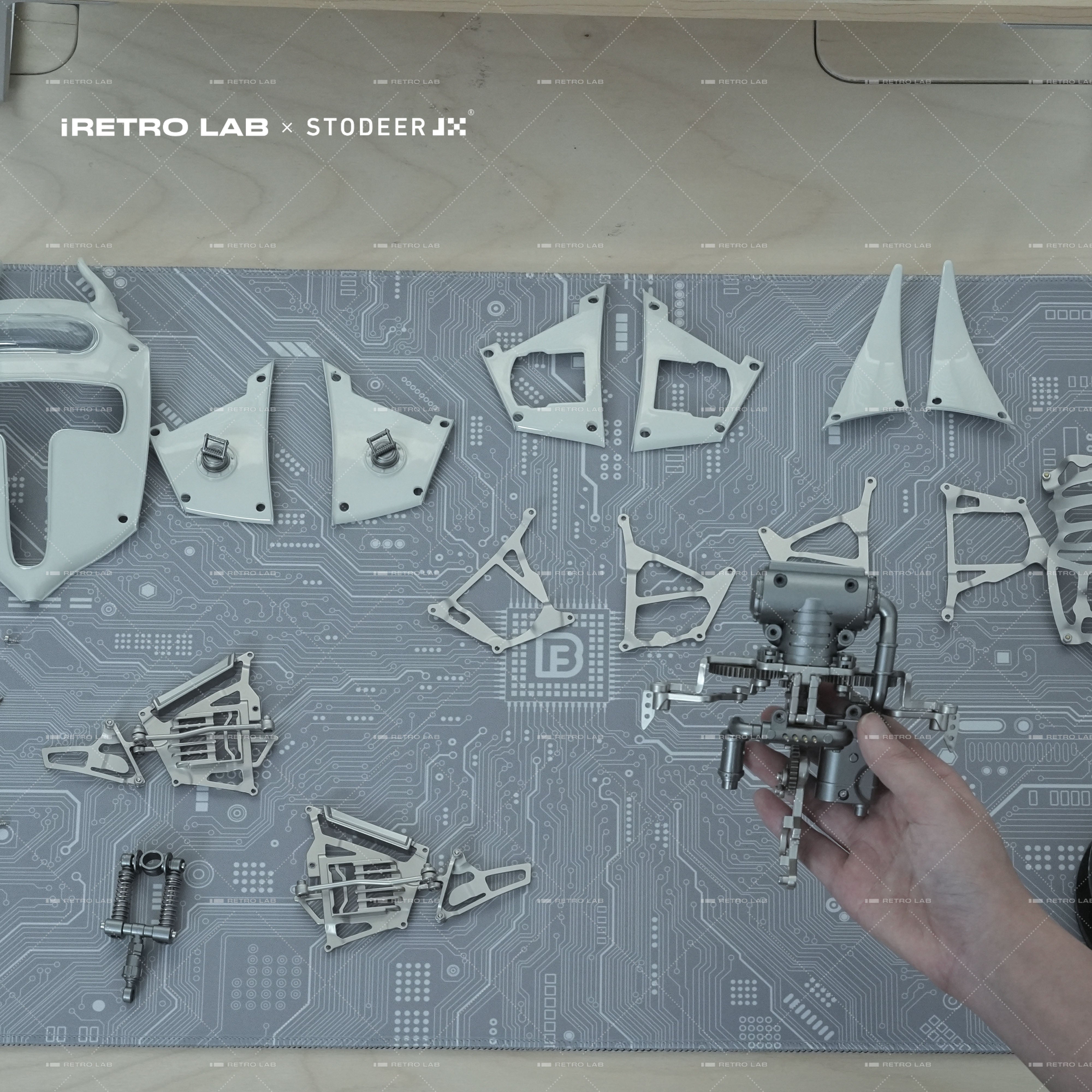 iretrolab Innovative Mechanical Metal Manta Ray Model-Perfect for Decorations and Gifts,Steampunk Style Advanced 3D Kinetic Sculpture kits  SD-01