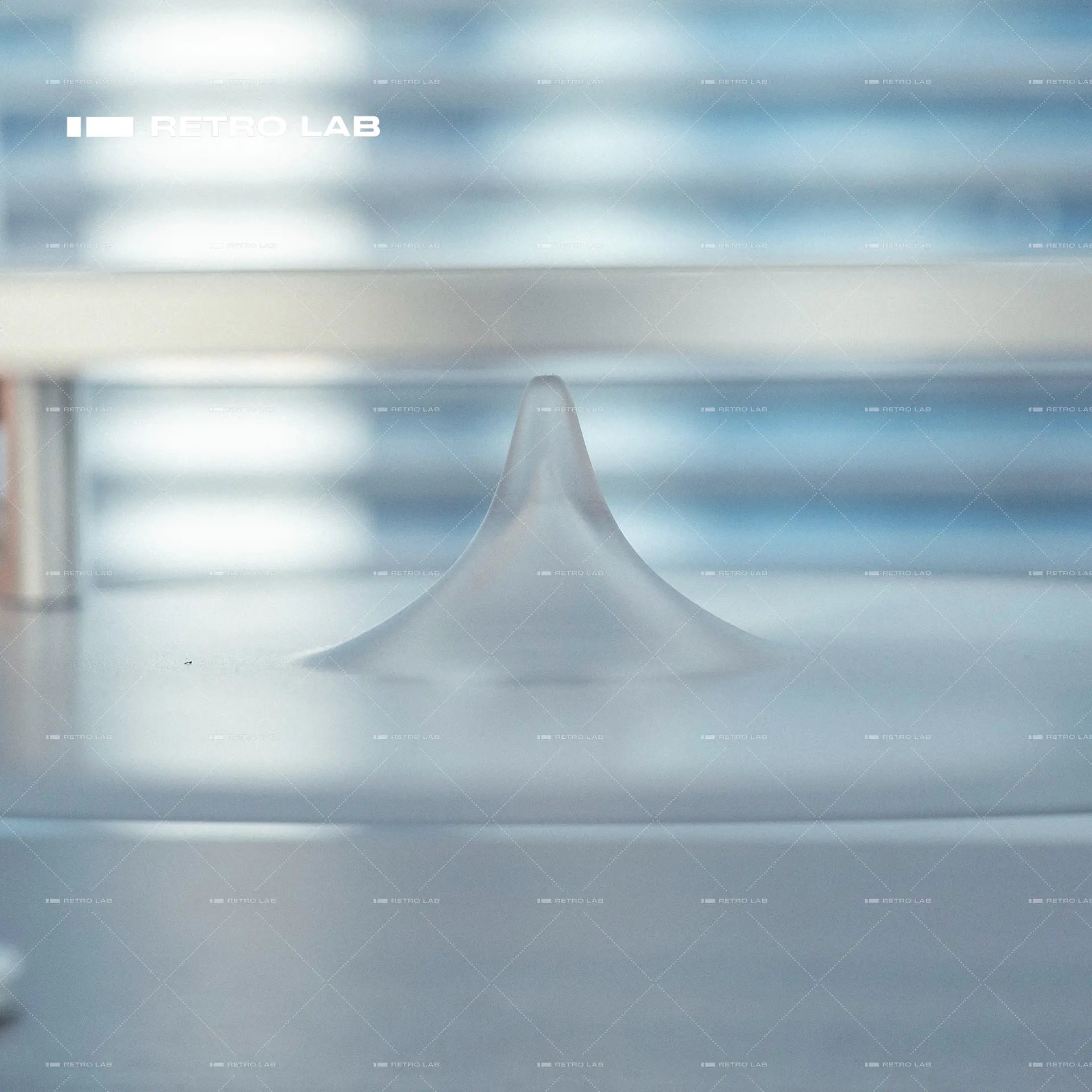 iretrolab Magnetic-Levitation Shock-Absorbing Speaker Stand