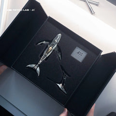 iretrolab Humpback Whale Mini Sculpture,Collectible Metal Desk Ornament