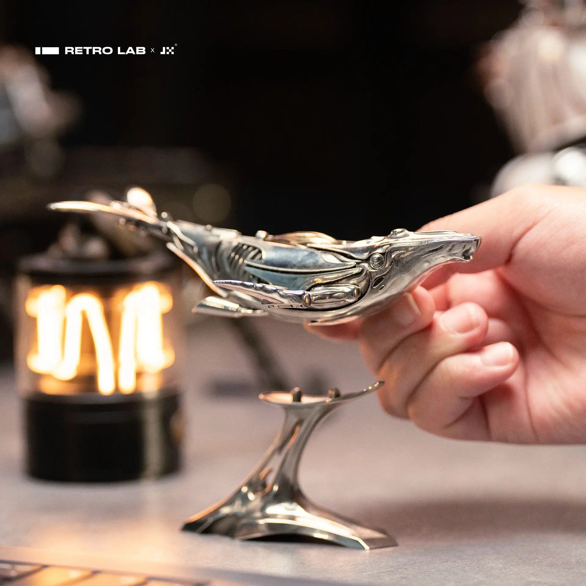 iretrolab Humpback Whale Mini Sculpture,Collectible Metal Desk Ornament