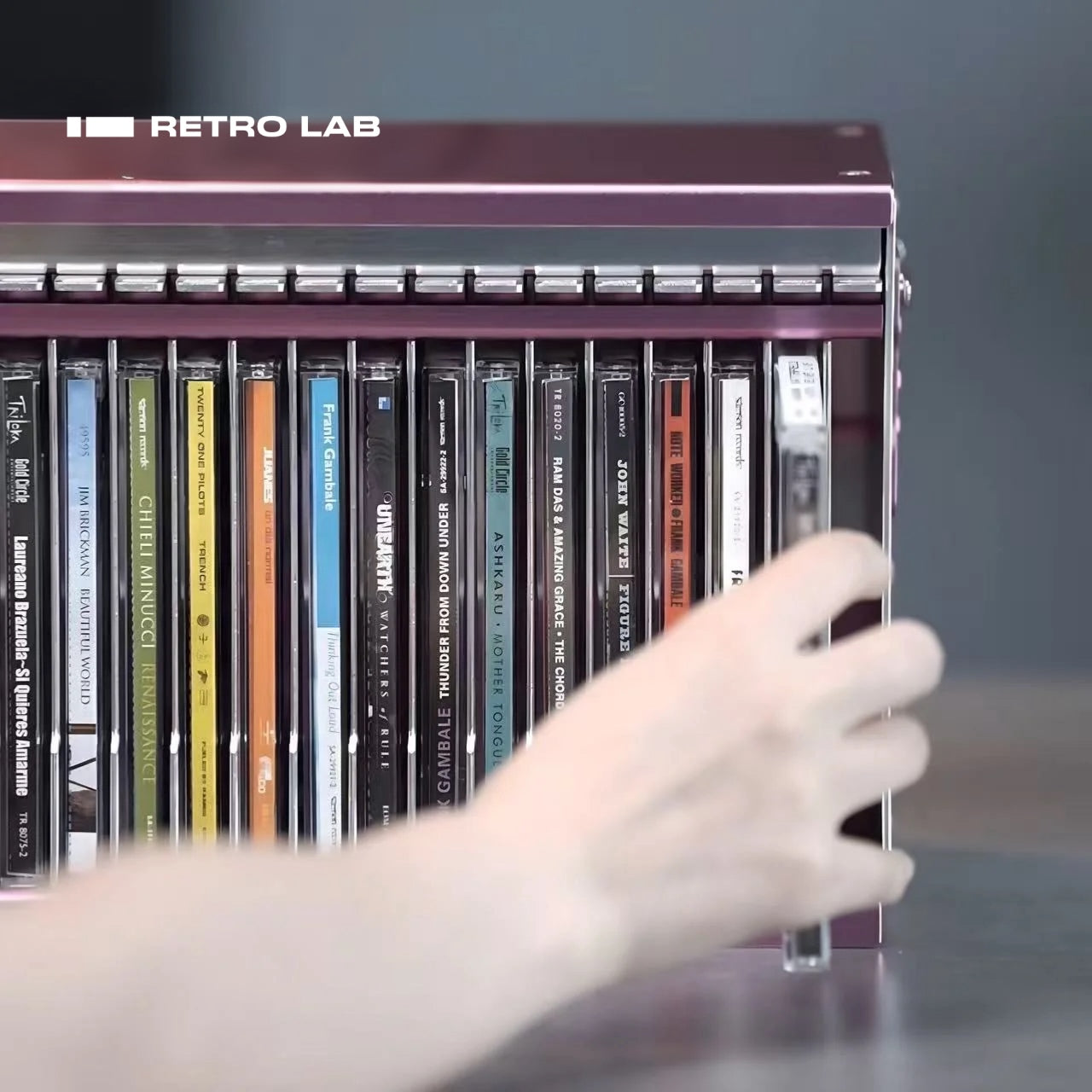 iretroLab Retro Mechanical Pop-Up CD Storage Case